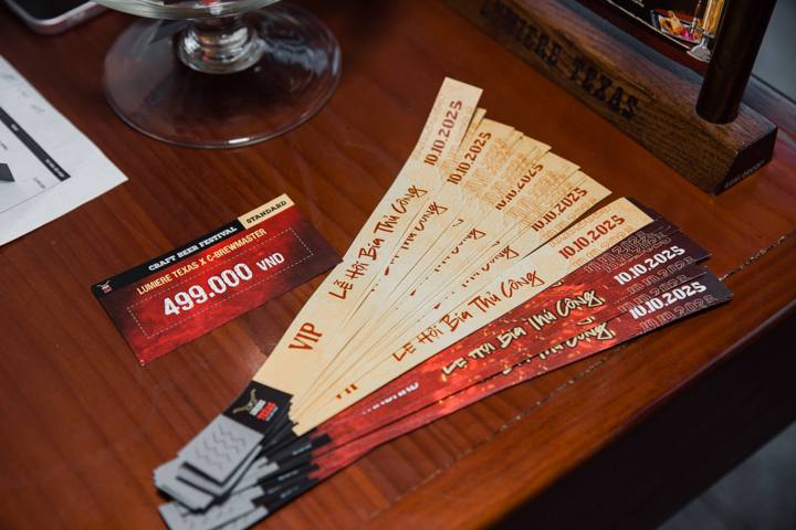 Vé VIP mùa trước